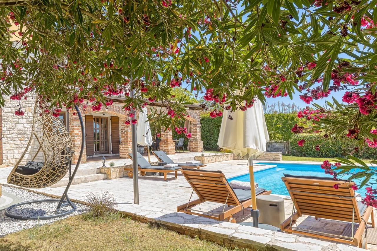Villa Santolina Baderna Екстериор снимка