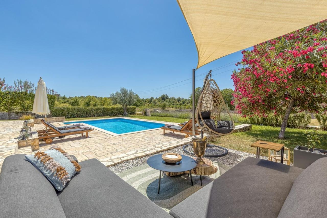 Villa Santolina Baderna Екстериор снимка