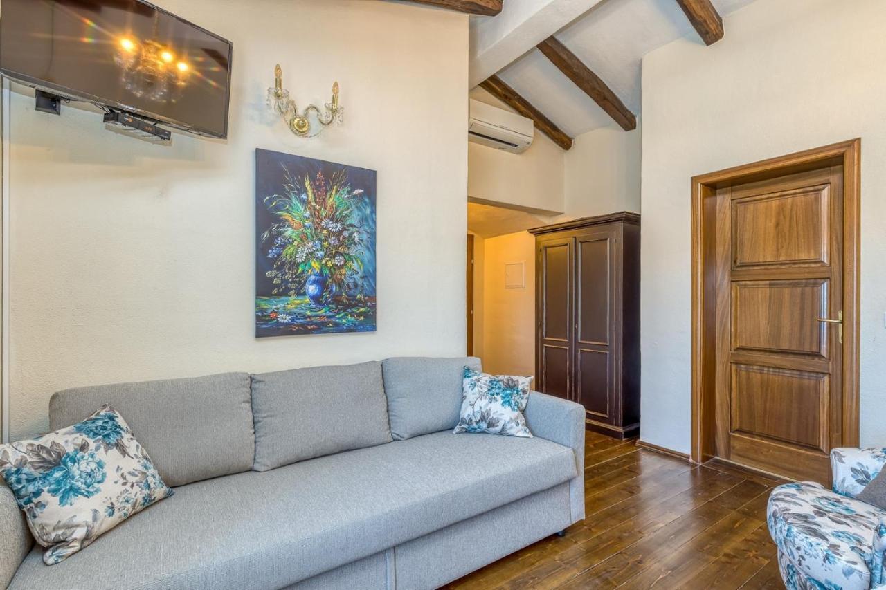 Villa Santolina Baderna Екстериор снимка